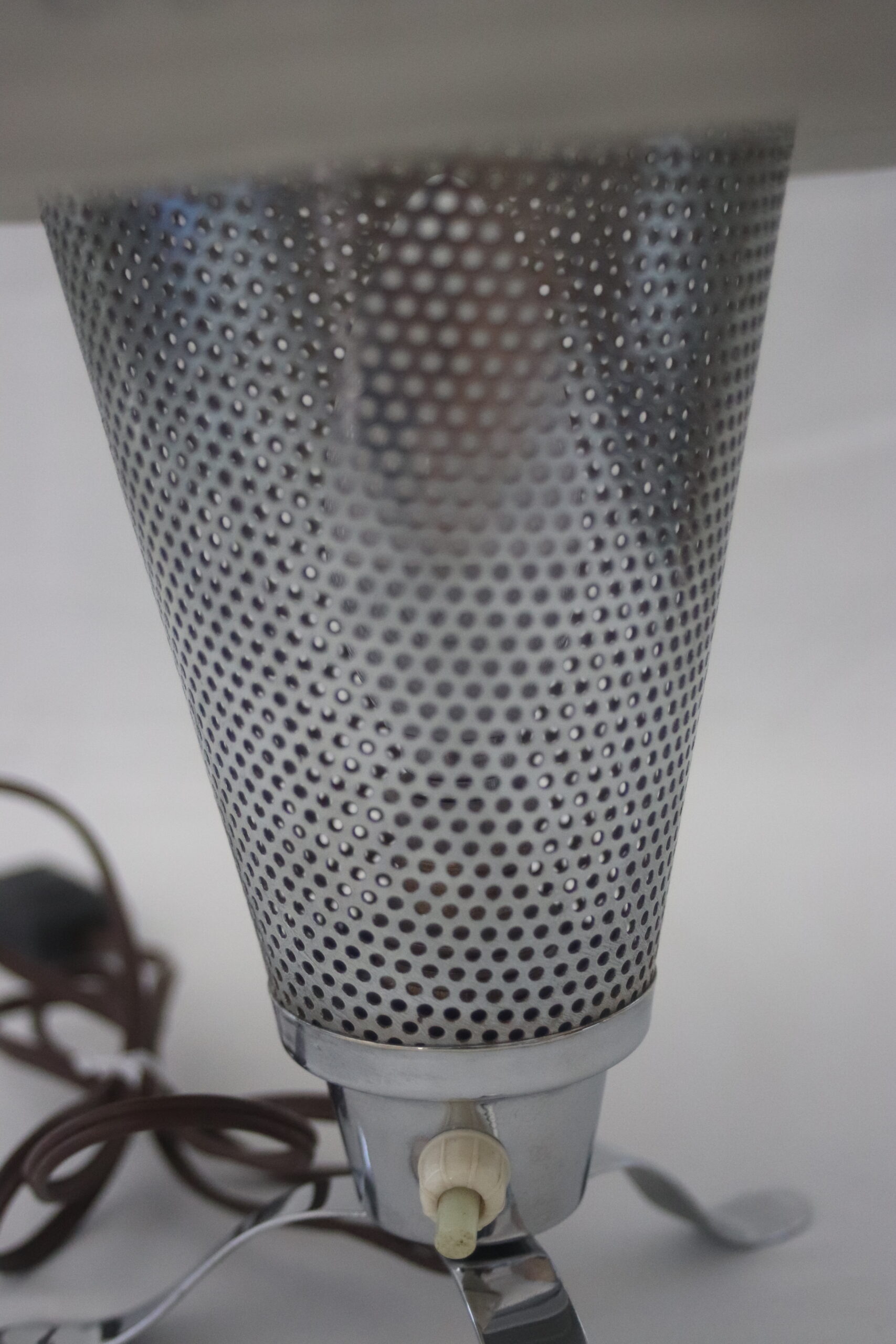 Lampe de table tripode – Image 4