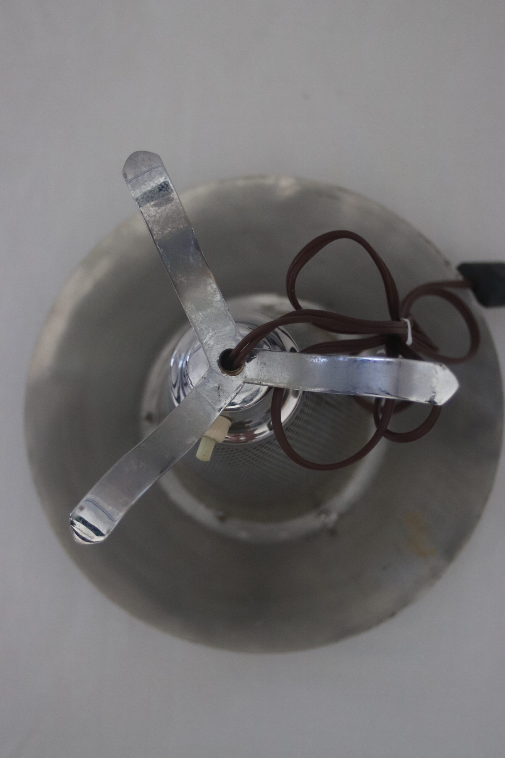 Lampe de table tripode – Image 10